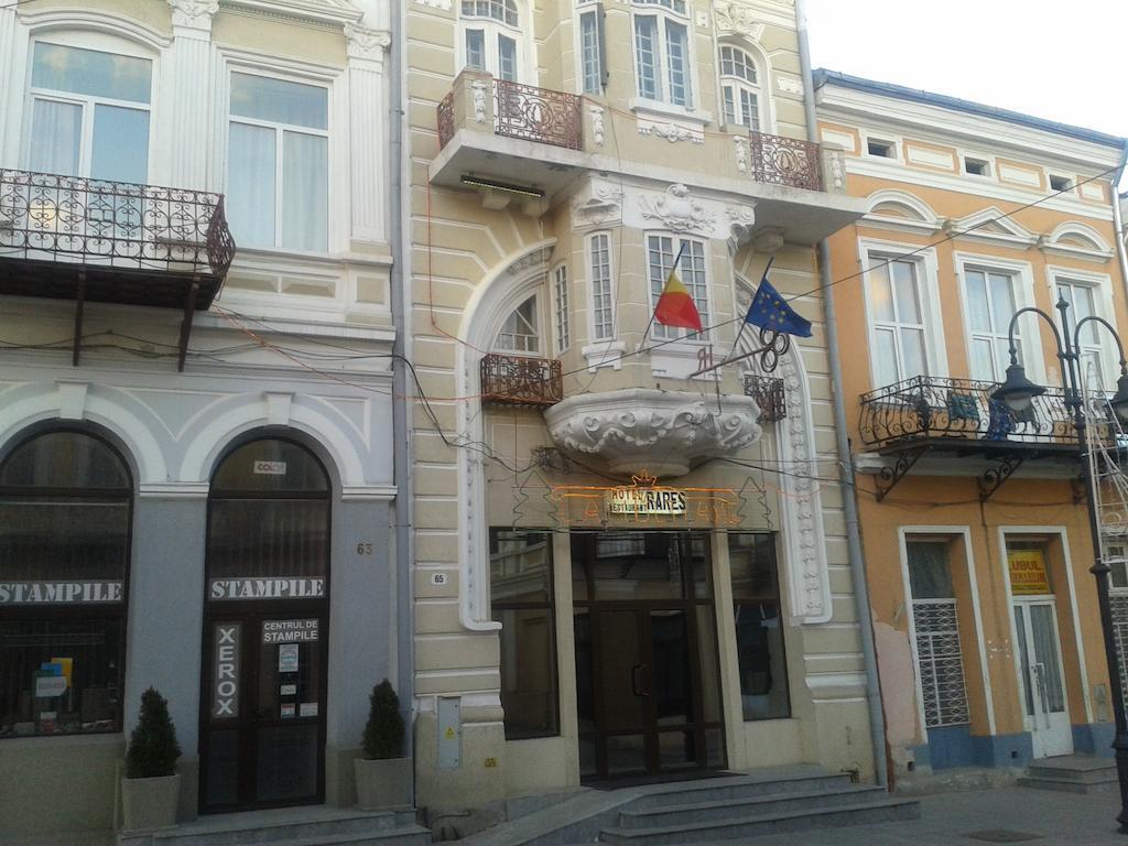 Hotel Rares Botoșani Bagian luar foto
