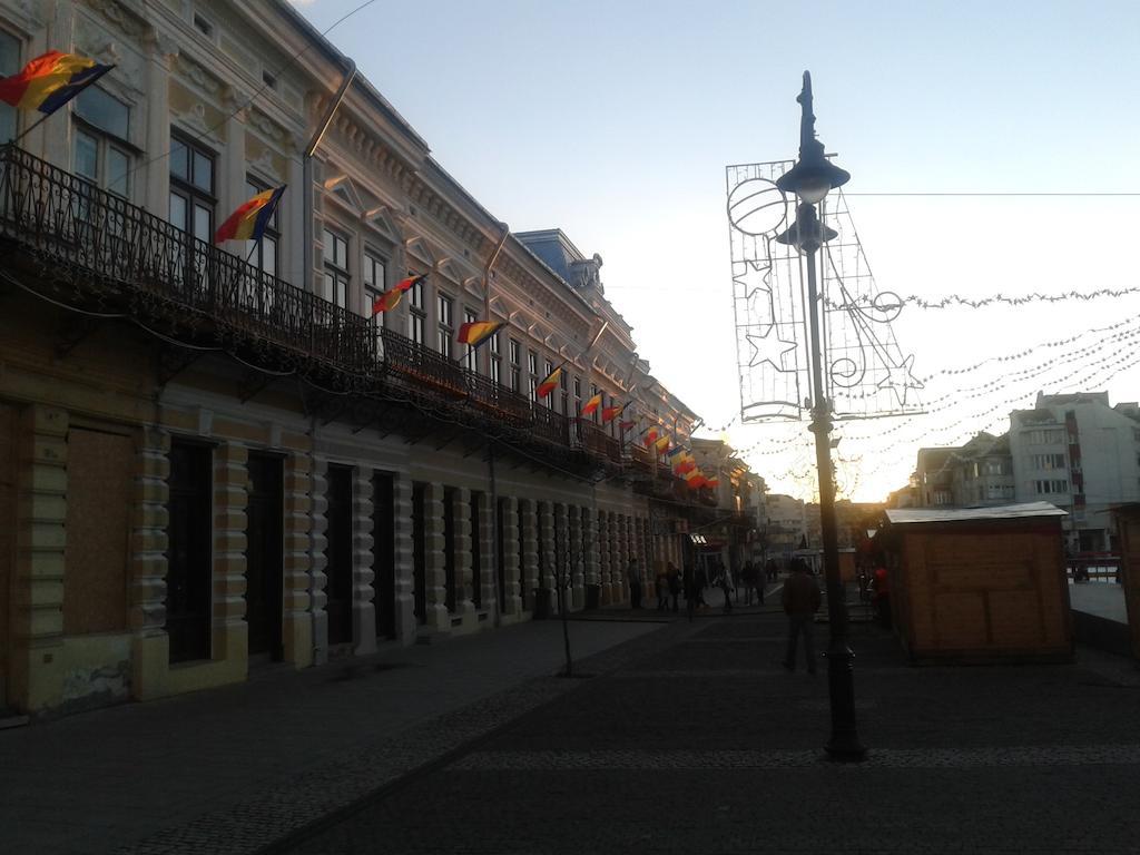 Hotel Rares Botoșani Bagian luar foto