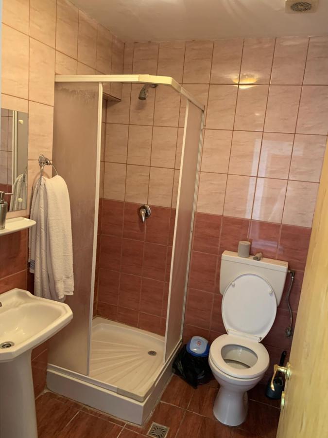 Hotel Rares Botoșani Bagian luar foto